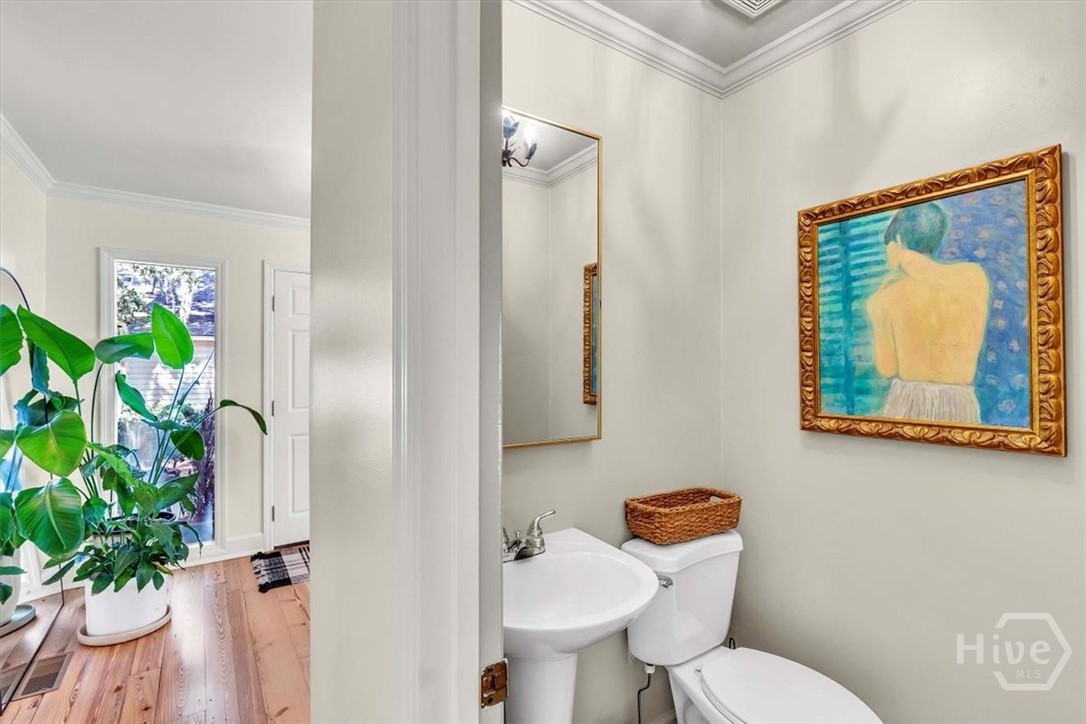 4 Fox Meadow Circle Savannah, GA 31411 - Photo 21 of 42 Powder room