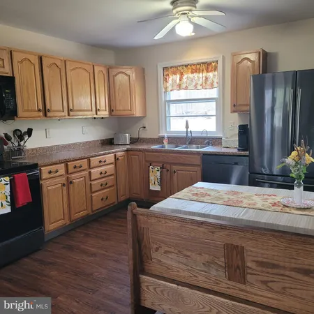 $385,000 | 2720 Hauck Road, Green Lane, PA 18054