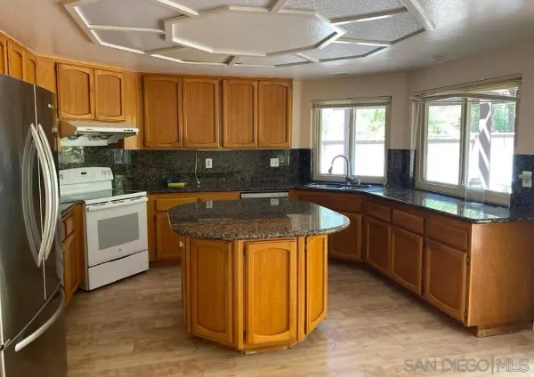 $4,500 | 12592 Heatherfield Lane, San Diego, CA 92128