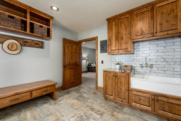 $2,650,000 | 12730 Manhattan Point Boulevard, Crosslake, MN 56442
