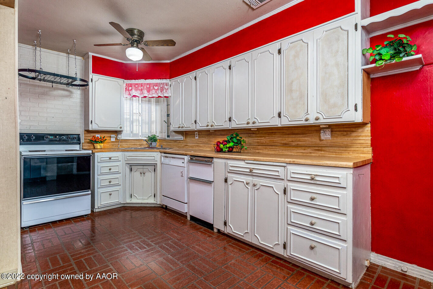 1809 Chama Street Amarillo, TX 79102 - Photo 7 of 21 1809_Chama-9