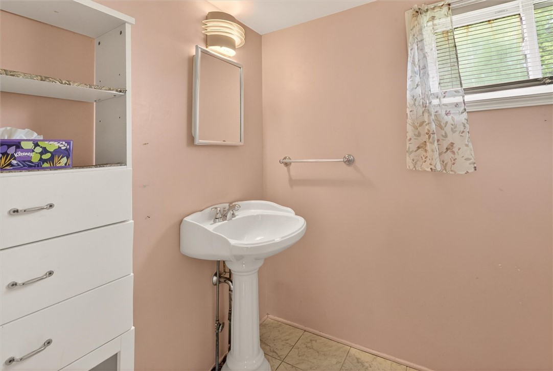 4461 Culver Road Irondequoit, NY 14622 - Photo 35 of 50