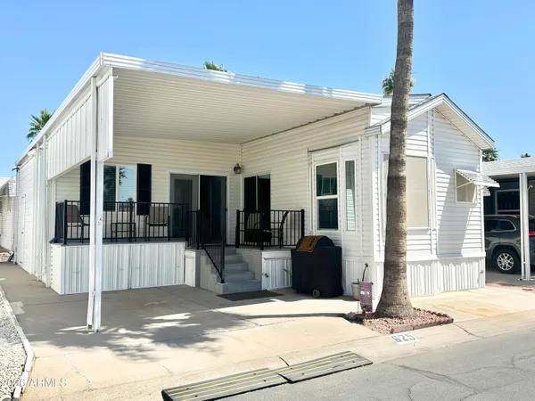 $179,000 | 625 South Hawk's Eye Drive, Apache Junction, AZ 85119