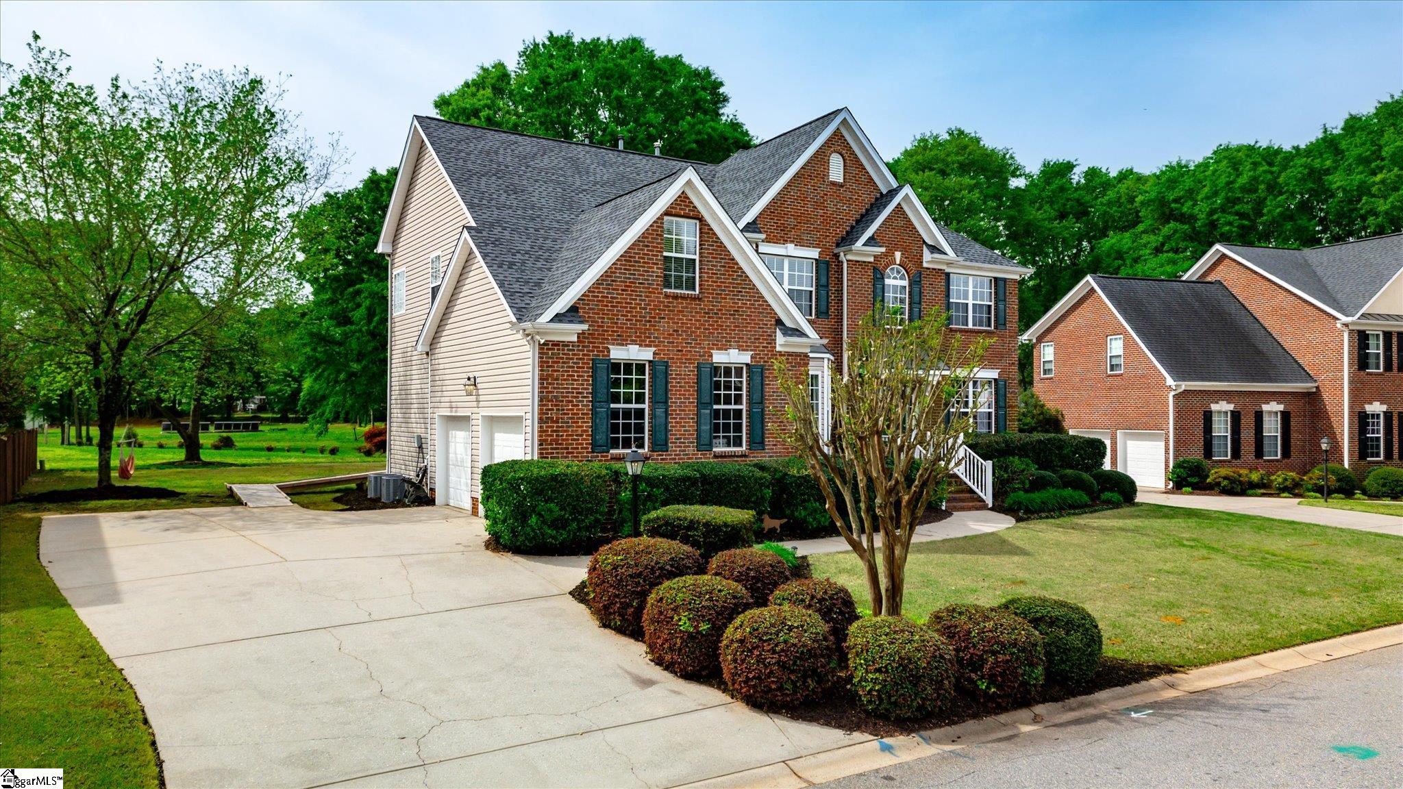 620 Heathercrest Court Simpsonville, SC 29681 - Photo 3 of 40