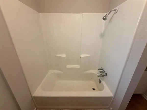 $1,900 | 609 Trout Street, Rockwall, TX 75032