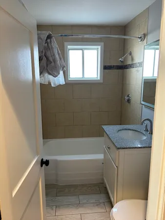 $2,400 | 17 Dartmouth Street, Unit 1, Everett, MA 02149