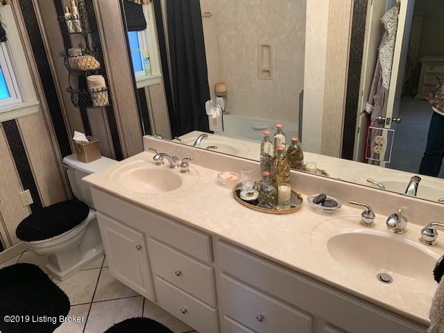 822 Huntington Road Louisville, KY 40207 - Photo 12 of 37 13