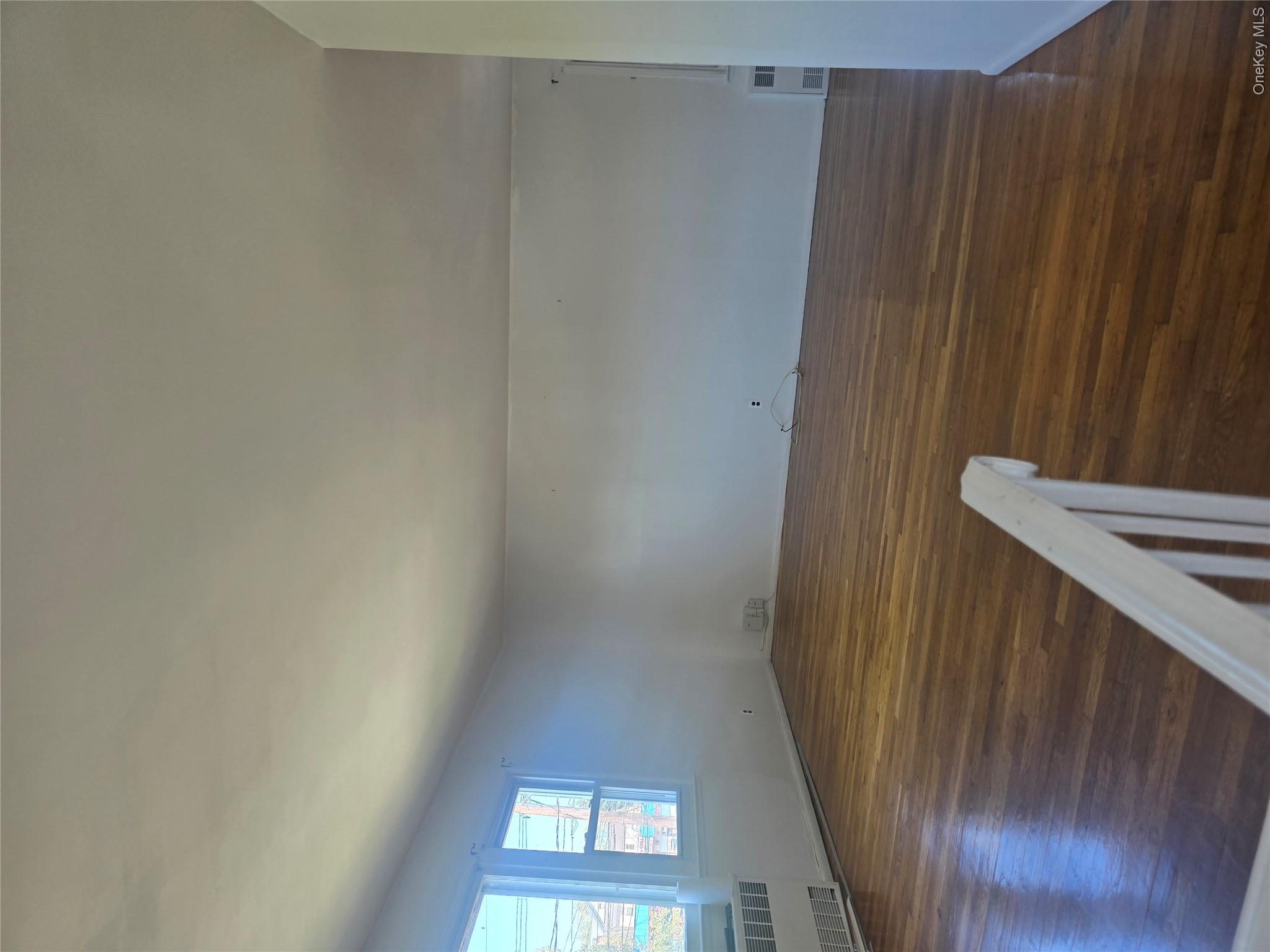 10 Alsop Street, Unit 2 Valley Stream, NY 11581 - Photo 2 of 6