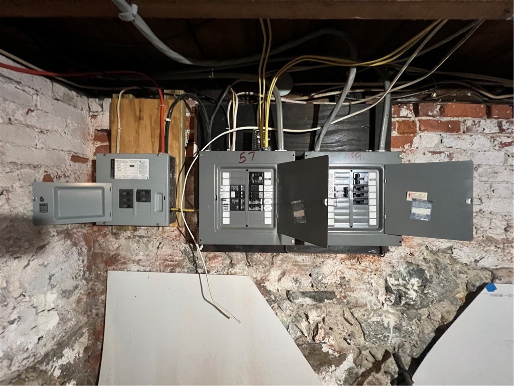 57 Maple Avenue Johnston, RI 02919 - Photo 13 of 20