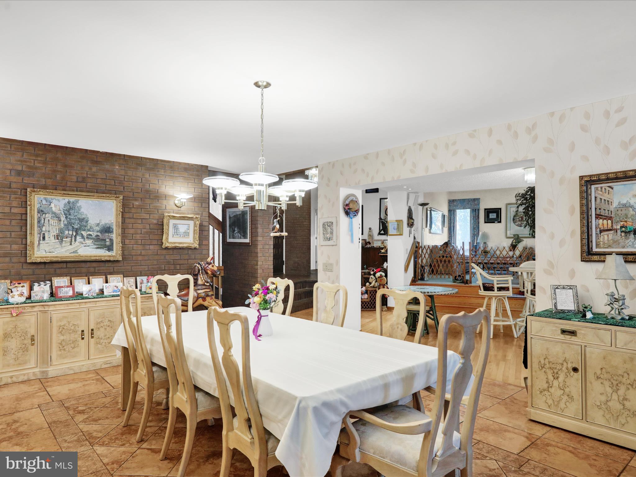 1617 Meadowlark Road Wyomissing, PA 19610 - Photo 21 of 99 Dining Room