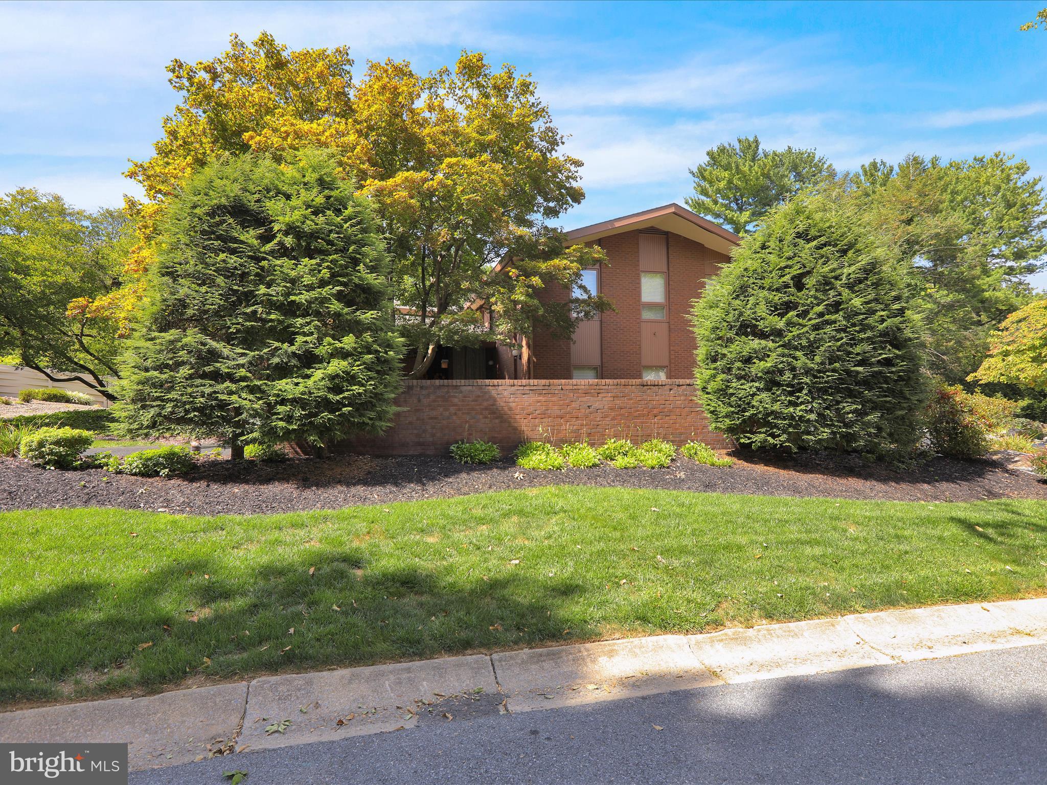 1617 Meadowlark Road Wyomissing, PA 19610 - Photo 60 of 99 Front of home