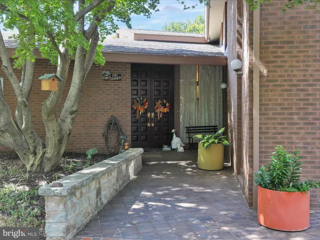 $1,250,000 | 1617 Meadowlark Road, Wyomissing, PA 19610