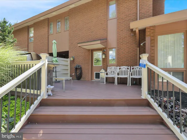 $1,250,000 | 1617 Meadowlark Road, Wyomissing, PA 19610