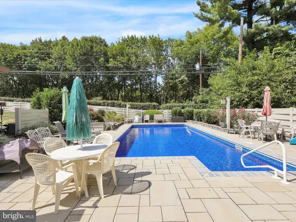 $975,000 | 1617 Meadowlark Road, Wyomissing, PA 19610