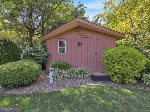 $975,000 | 1617 Meadowlark Road, Wyomissing, PA 19610