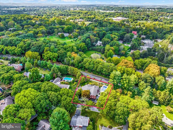 $975,000 | 1617 Meadowlark Road, Wyomissing, PA 19610