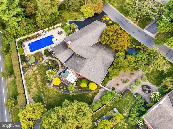 $975,000 | 1617 Meadowlark Road, Wyomissing, PA 19610