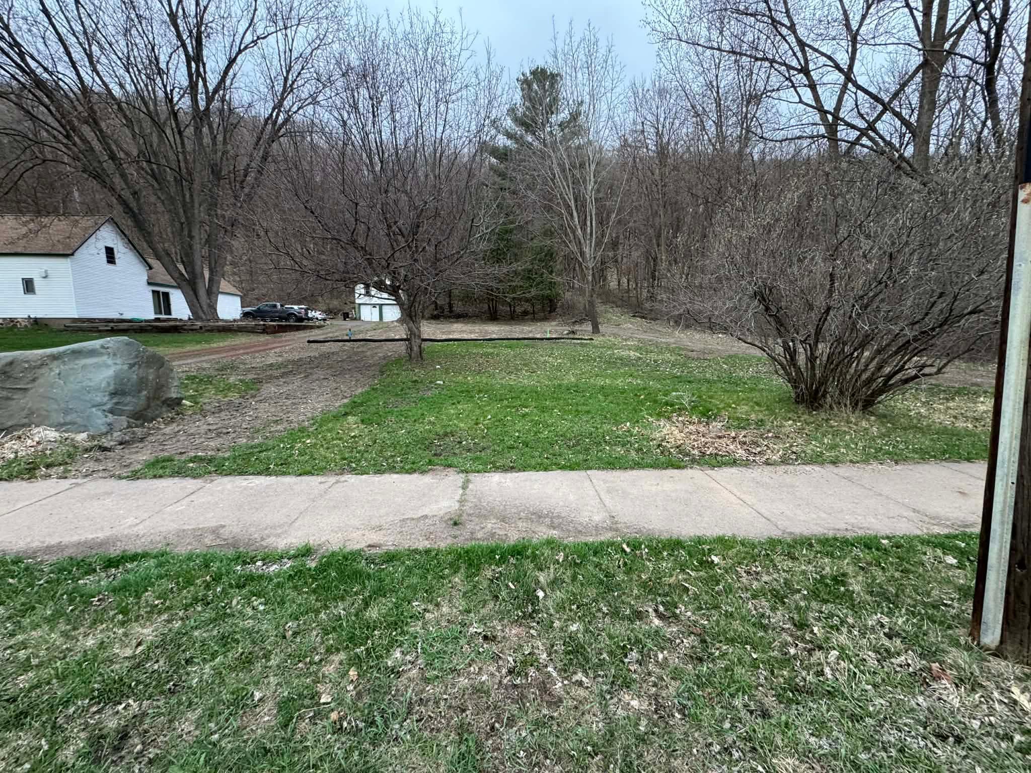 661 Bench Street Taylors Falls, MN 55084 - Photo 2 of 4
