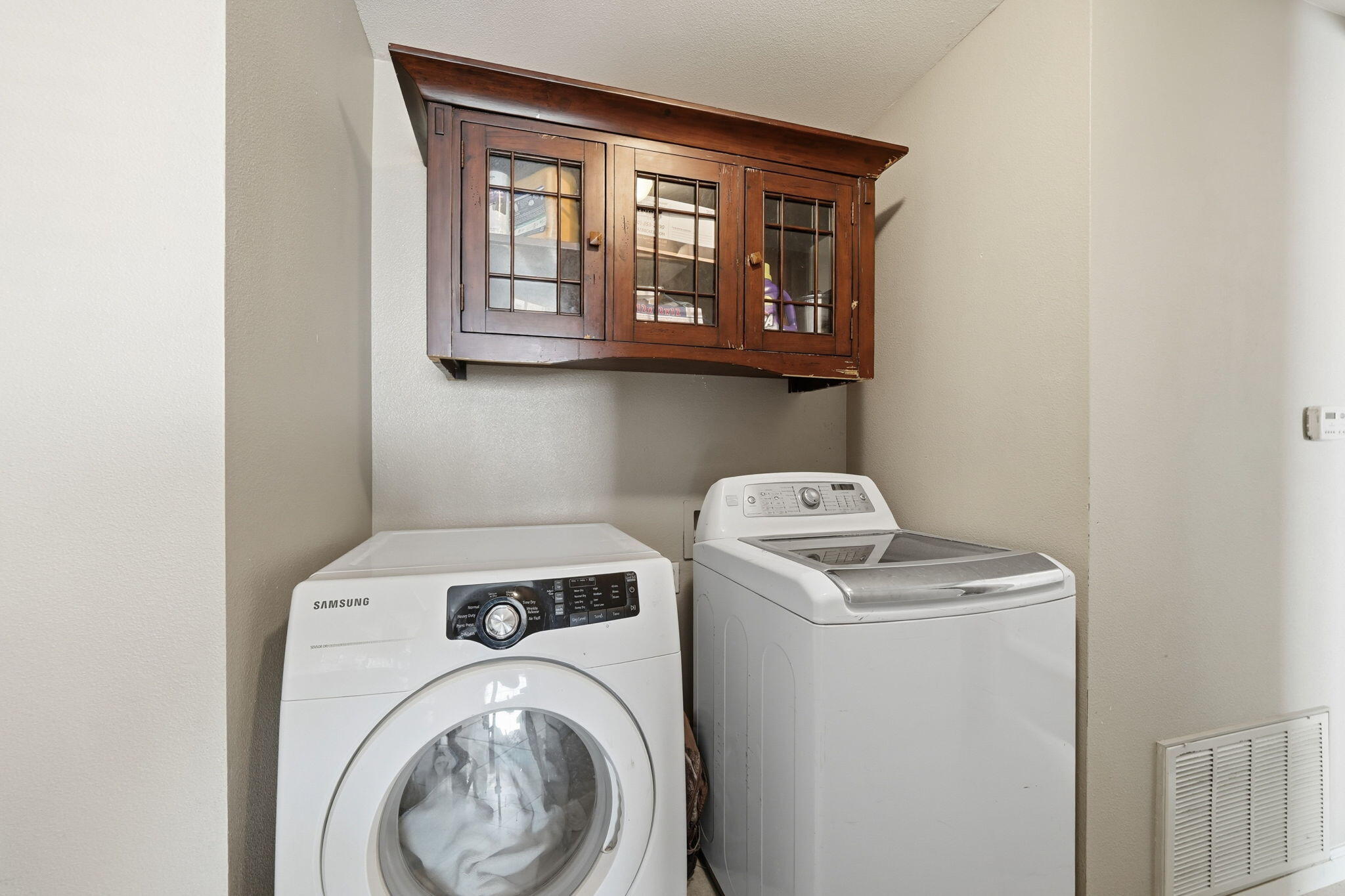 3661 Rabbit Lane Cottonwood, CA 96022 - Photo 21 of 38 a utility room with dryer and washer