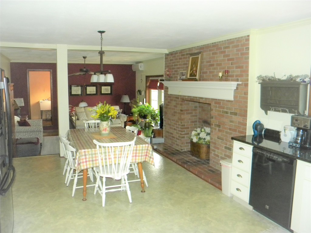 93 Carlin Road Conklin, NY 13748 - Photo 5 of 36 Gallery Image 5