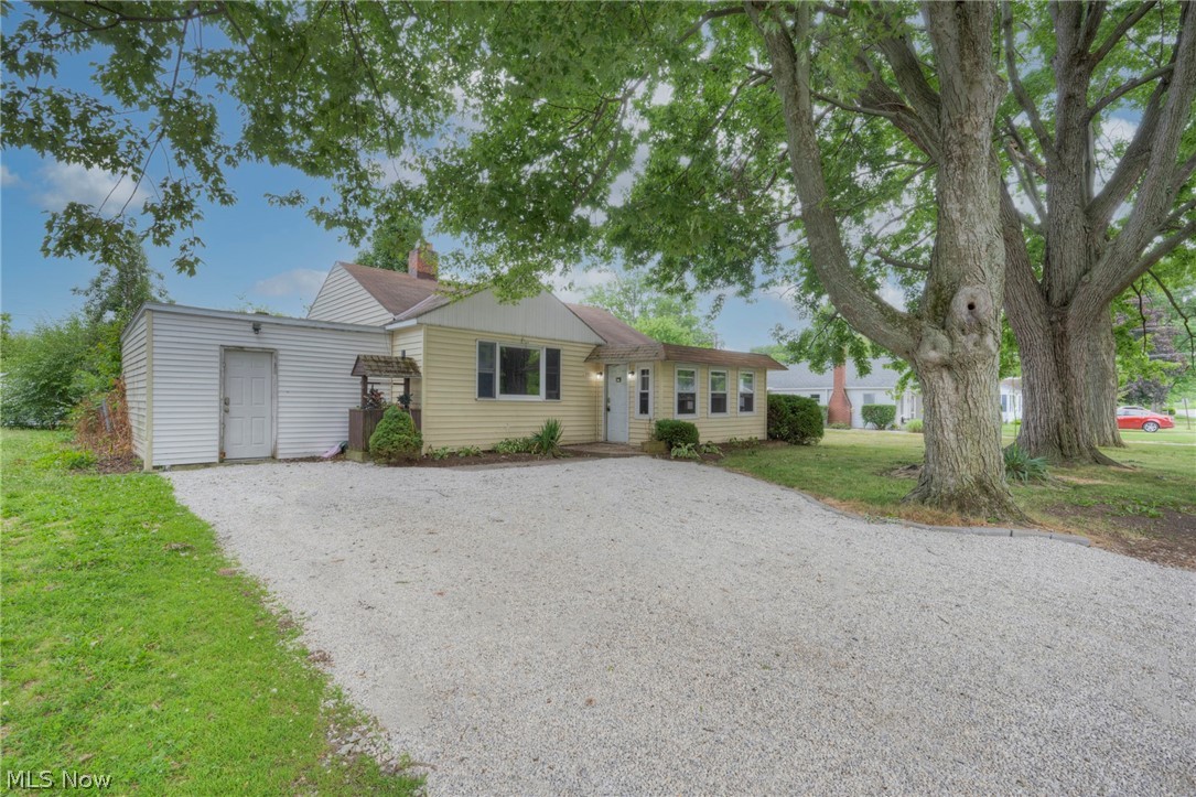 317 Erie Road Vermilion, OH 44089 - Photo 1 of 32