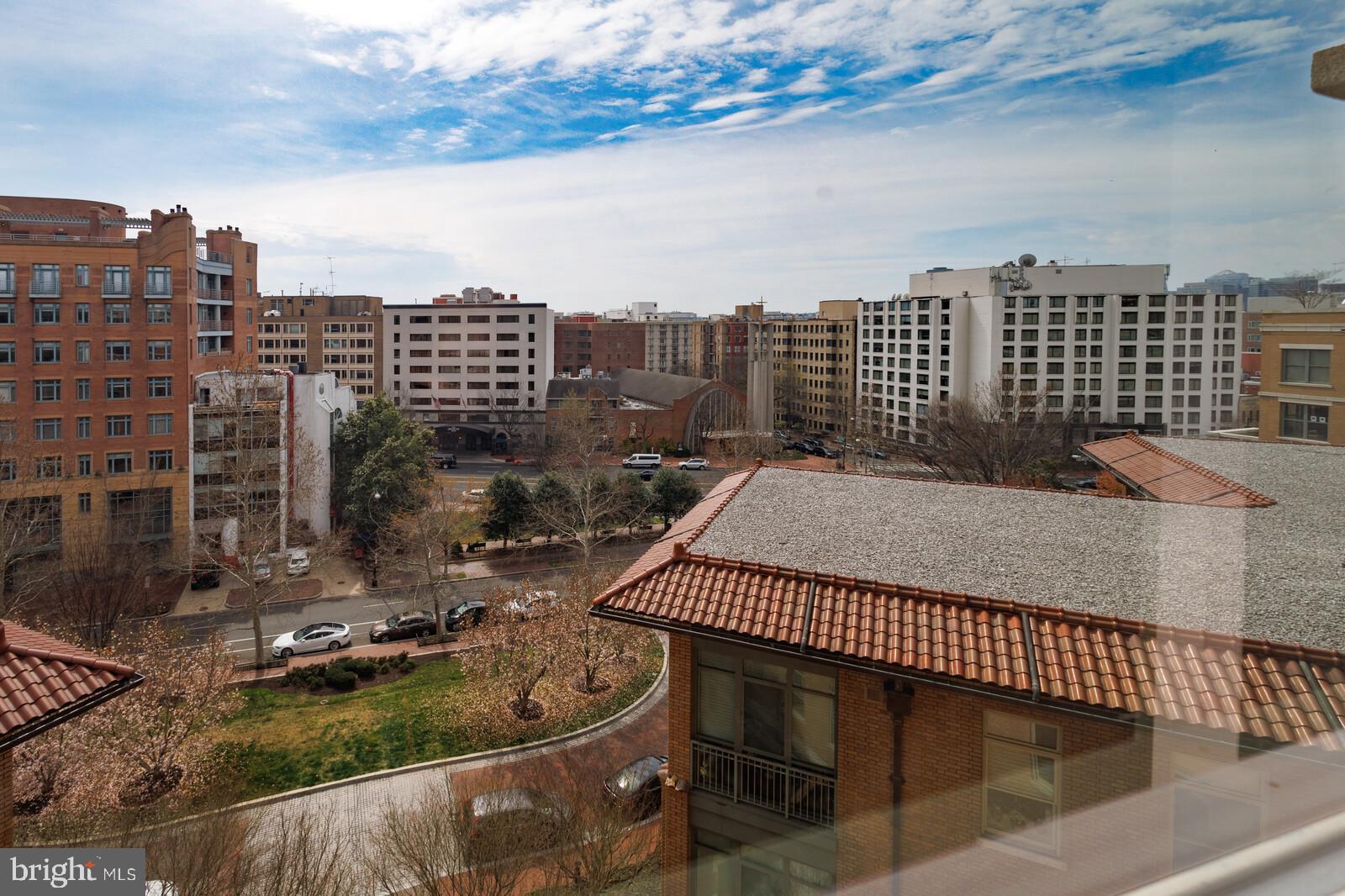 2425 L Street Northwest, Unit 628 Washington, DC 20037 - Photo 21 of 27 View from Roof Top