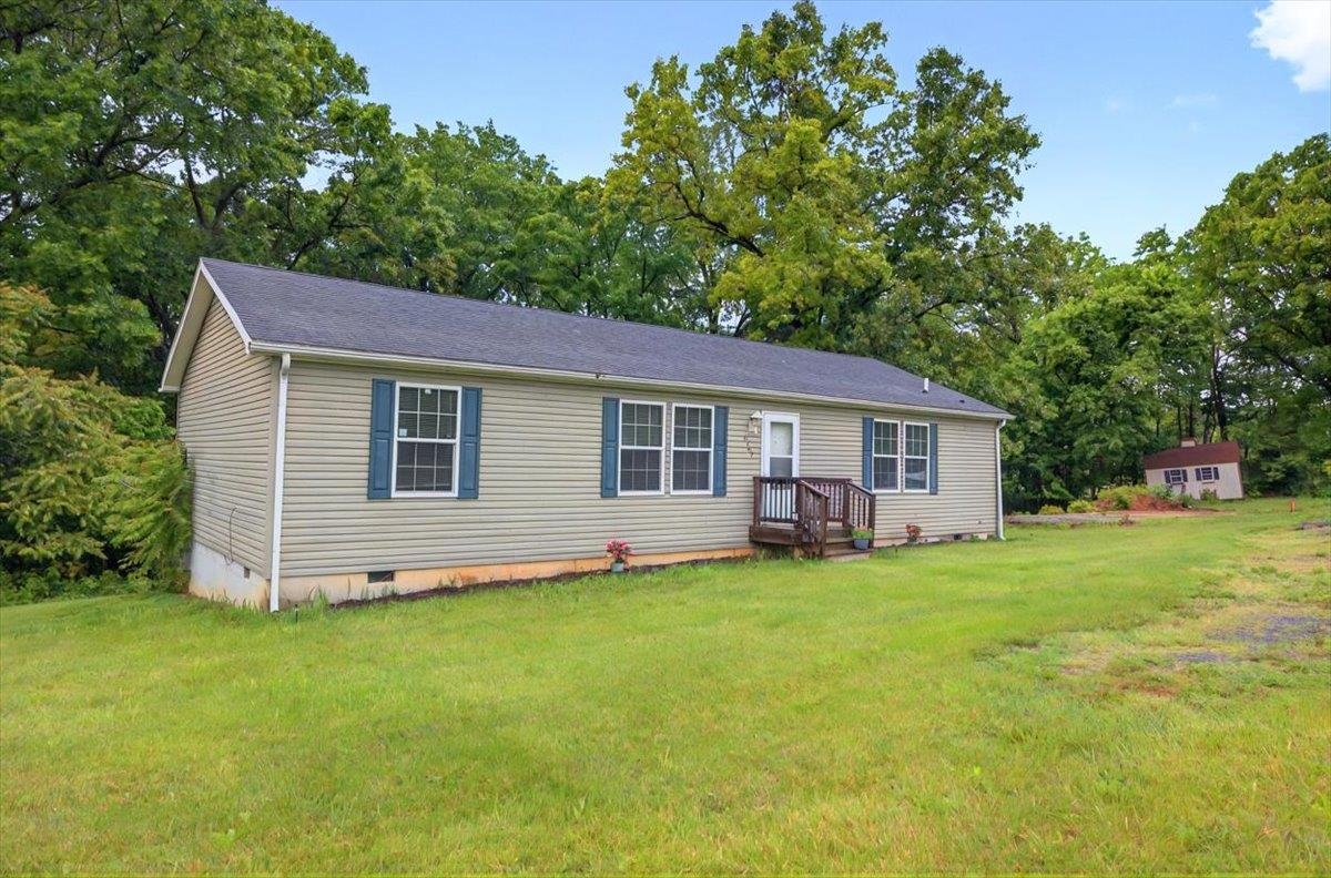 4767 South Ox Road Woodstock, VA 22664 - Photo 1 of 29