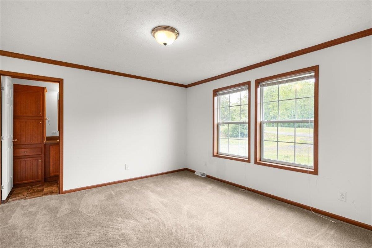 4767 South Ox Road Woodstock, VA 22664 - Photo 15 of 29