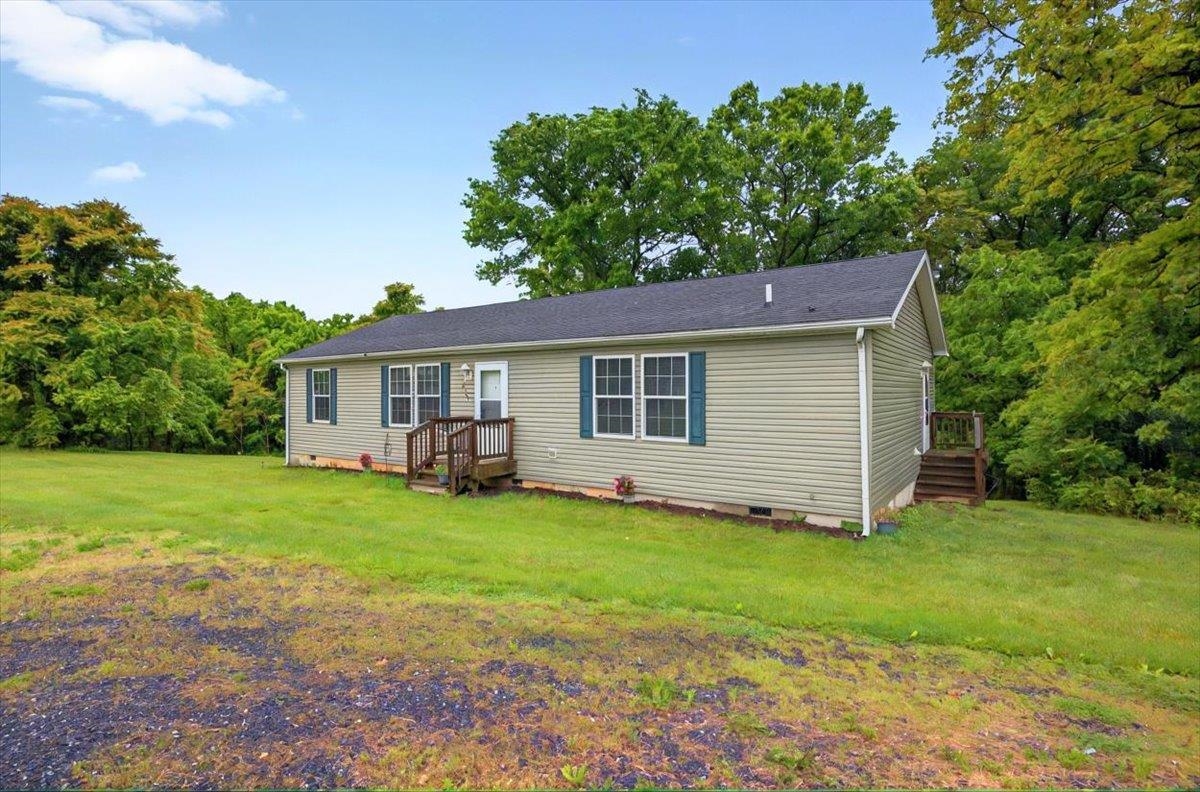 4767 South Ox Road Woodstock, VA 22664 - Photo 2 of 29
