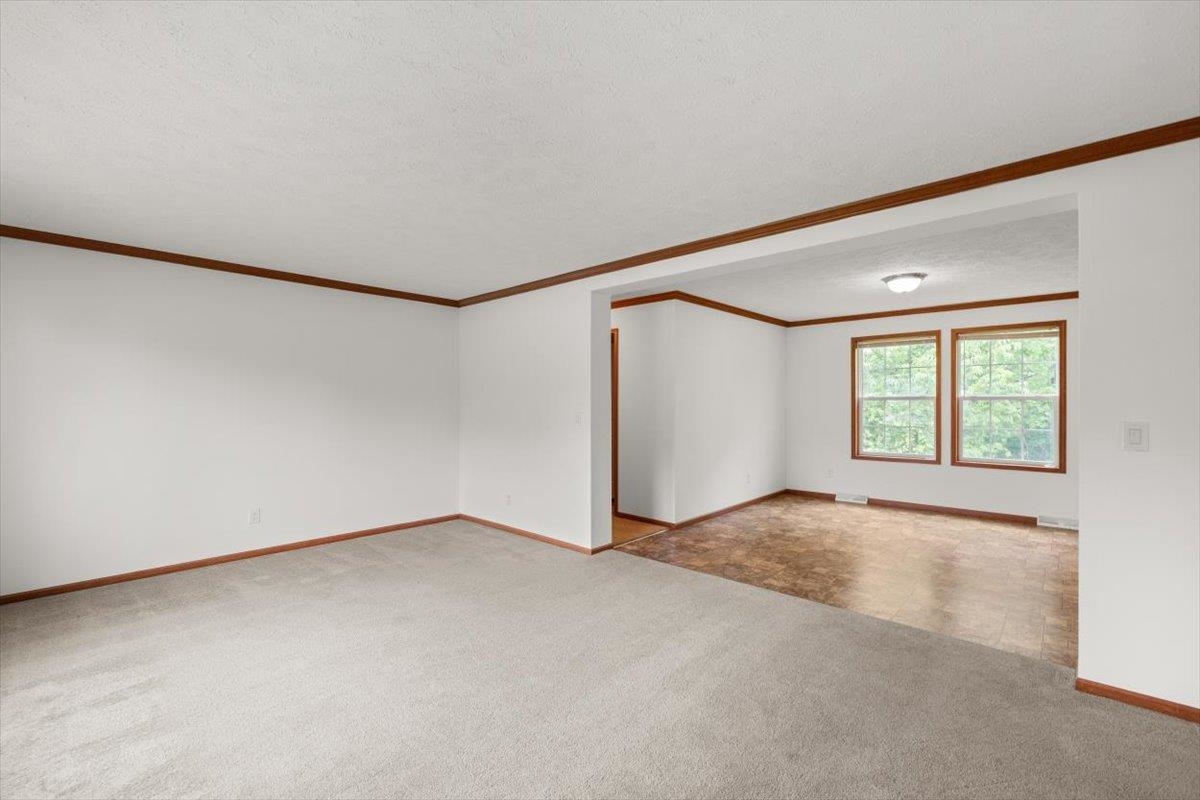 4767 South Ox Road Woodstock, VA 22664 - Photo 4 of 29