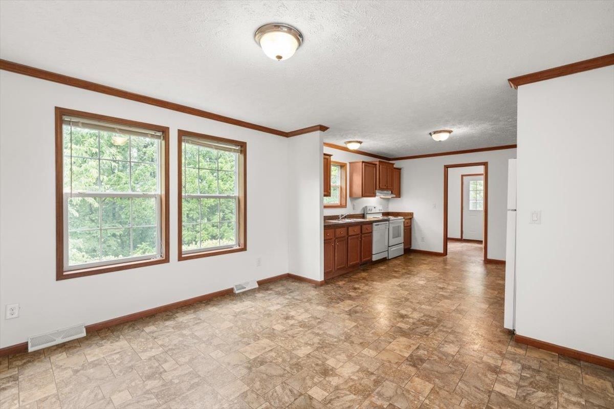 4767 South Ox Road Woodstock, VA 22664 - Photo 8 of 29