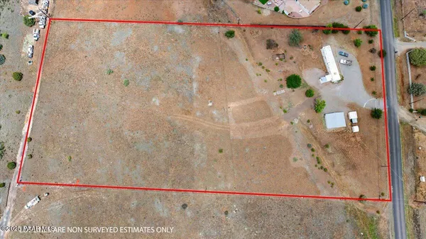 $365,000 | 2900 Holiday Drive, Dewey-Humboldt, AZ 86329