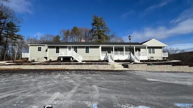 $3,150 | 135 Cooper Road, Unit 3, Fishkill, NY 12524