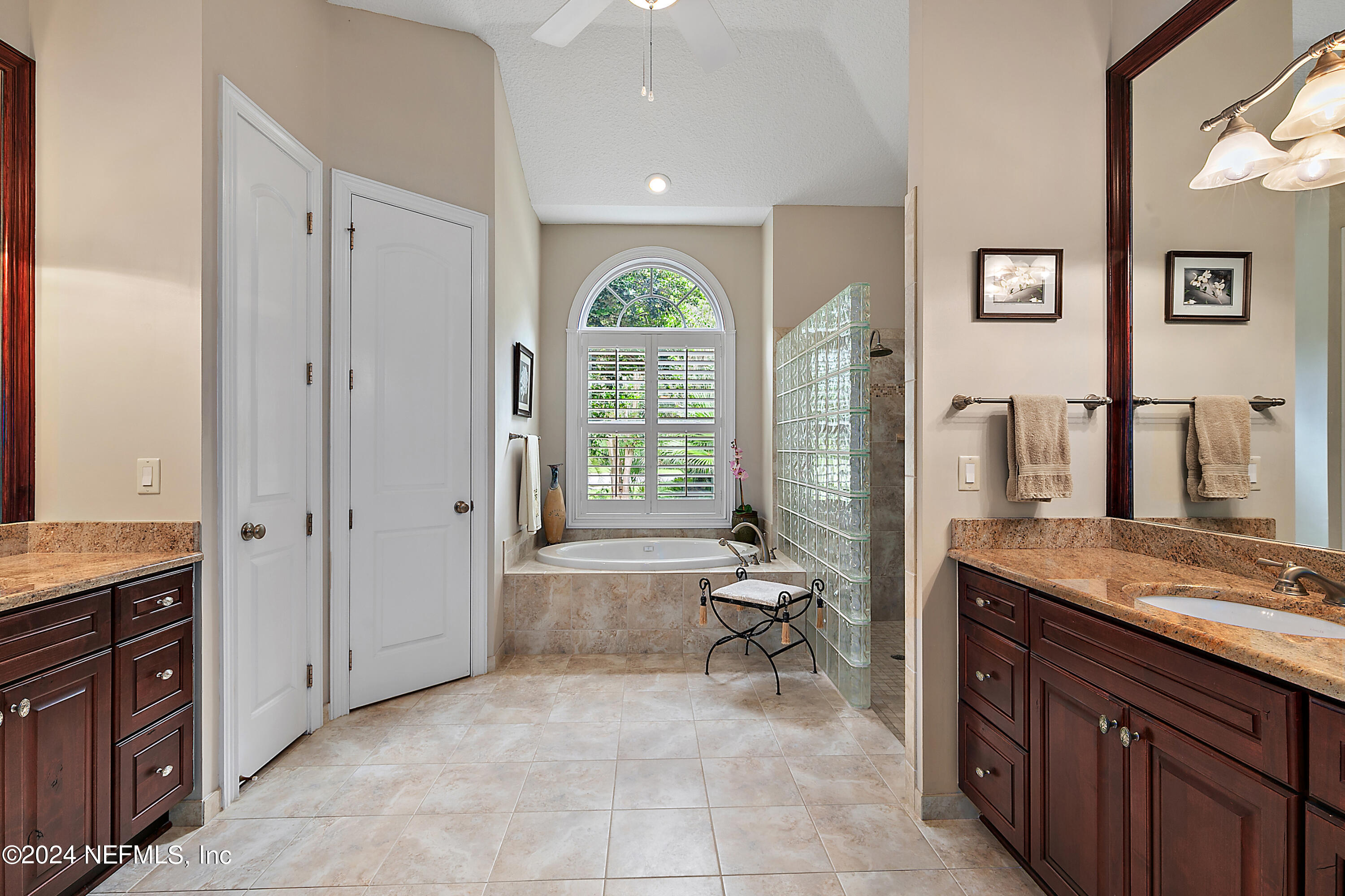 113 Arnau Court St. Augustine, FL 32095 - Photo 43 of 75 35-Primary Bathroom