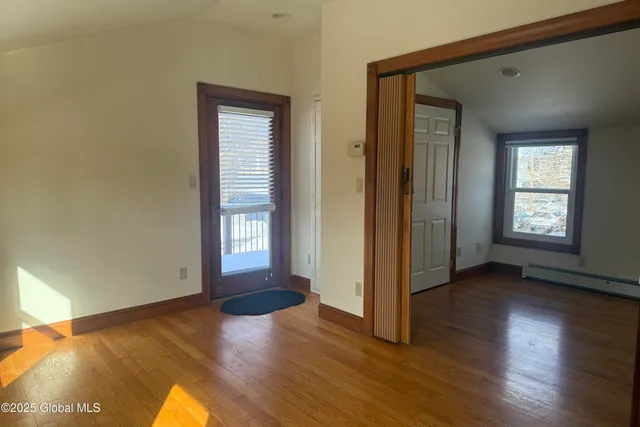 $1,495 | 109 Lake Avenue, Unit 4, Saratoga Springs, NY 12866