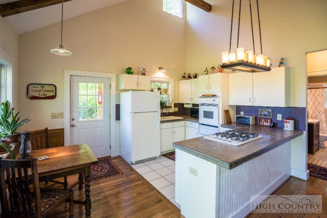 334 Winklers Creek Road Boone, NC 28607 - Photo 17 of 18 Gallery Image 17