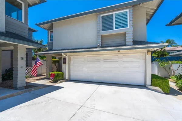 $1,295,000 | 2687 Orange, Unit C, Costa Mesa, CA 92627