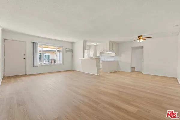 $3,450 | 15540 Moorpark Street, Unit 8, Encino, CA 91436