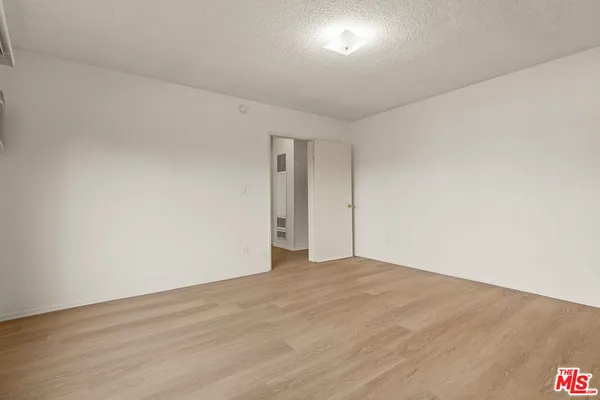 $3,450 | 15540 Moorpark Street, Unit 8, Encino, CA 91436