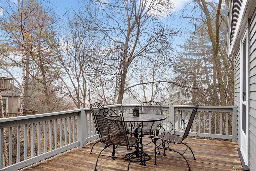 27 Bradley Road Arlington, MA 02474 - Photo 12 of 42