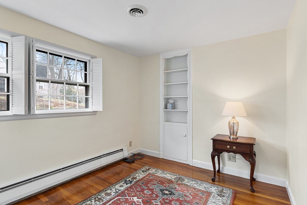 27 Bradley Road Arlington, MA 02474 - Photo 23 of 42