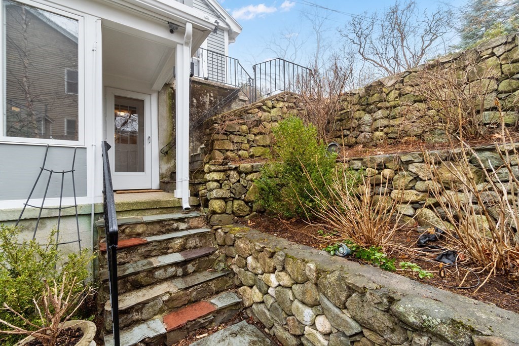 27 Bradley Road Arlington, MA 02474 - Photo 35 of 42