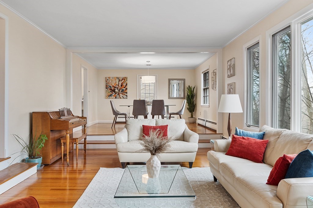 27 Bradley Road Arlington, MA 02474 - Photo 8 of 42