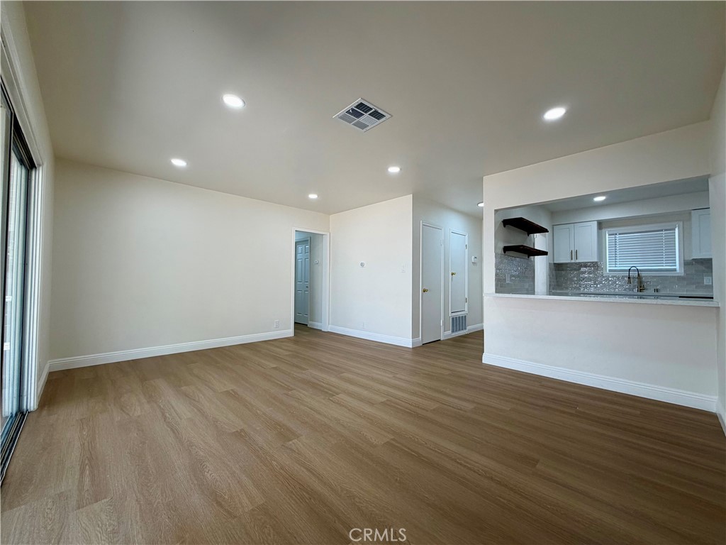10091 Shirley Street Riverside, CA 92503 - Photo 7 of 21
