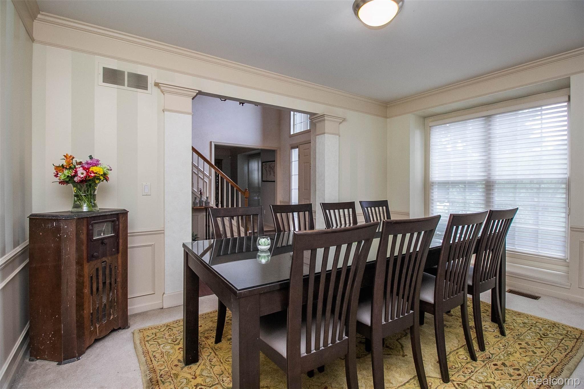 810 Loggers Circle Rochester, MI 48307 - Photo 29 of 73 21.jpg