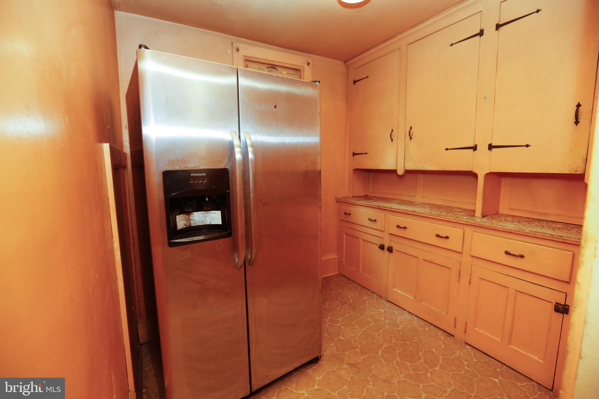 106 Sutton Road Ardmore, PA 19003 - Photo 13 of 52 Kitchen pantry