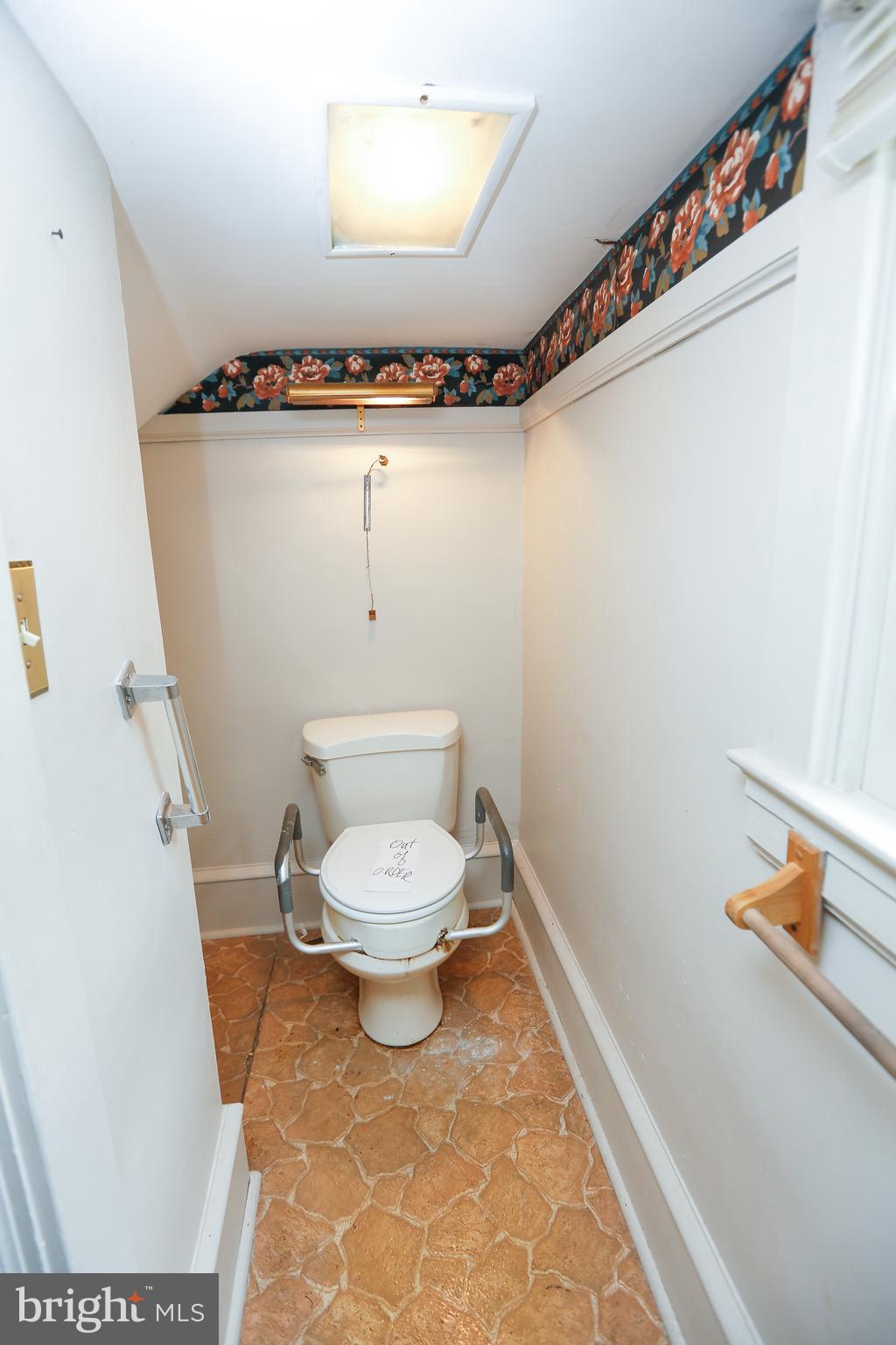106 Sutton Road Ardmore, PA 19003 - Photo 21 of 52 1st floor half bath