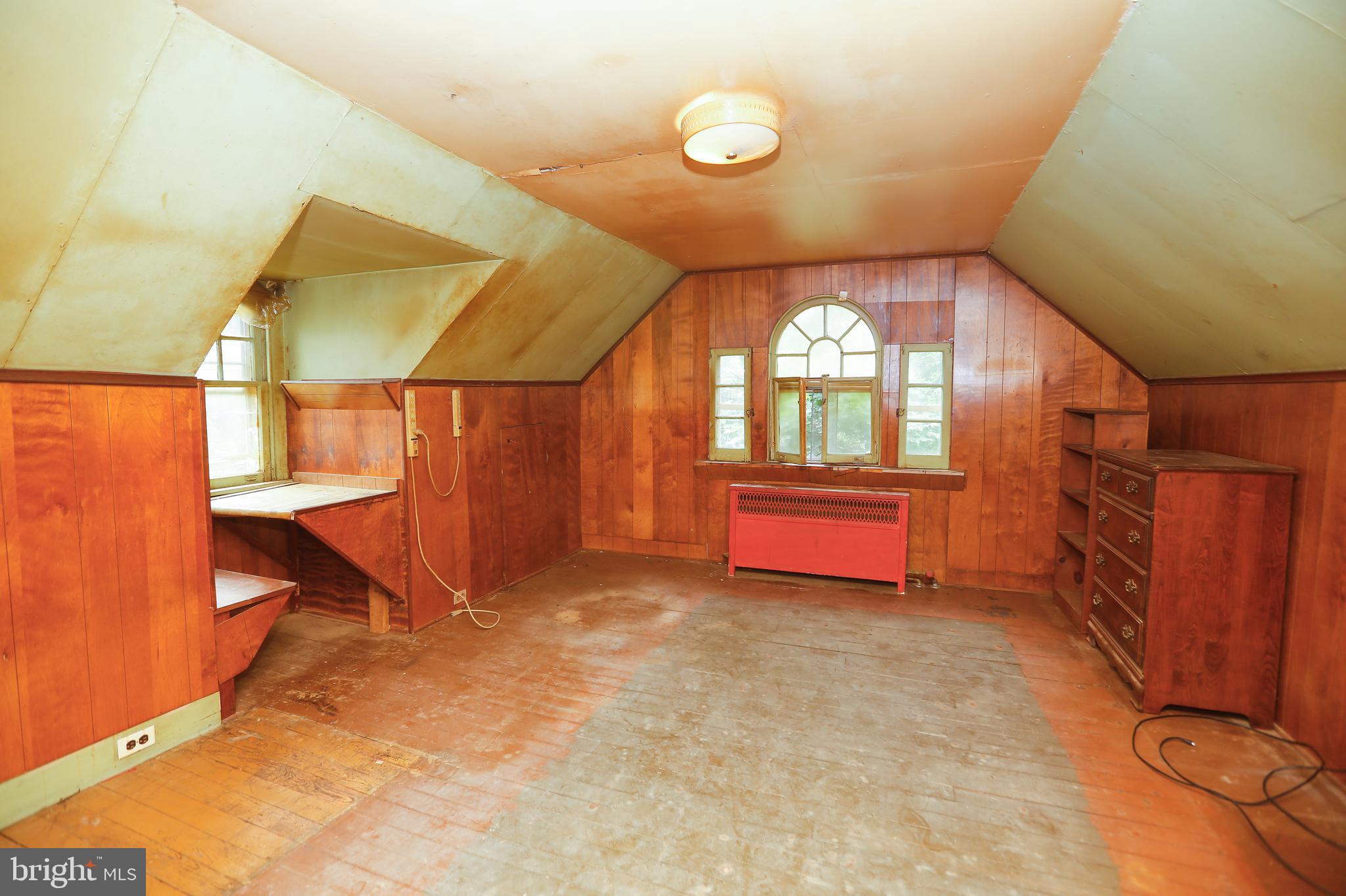 106 Sutton Road Ardmore, PA 19003 - Photo 40 of 52 3rd floor - Bedroom 4