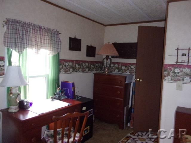 16660 Forrister Road Hudson, MI 49247 - Photo 20 of 29 31374209-19.JPG