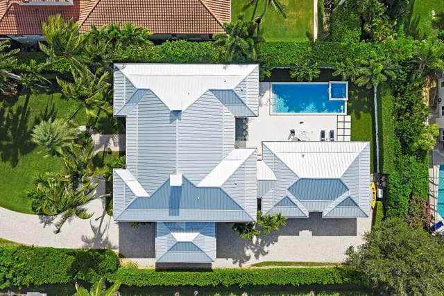 a picture of a bathroom with a sink